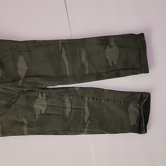 Democracy AB Technology Camouflage Jeans/ 8. - Picture 9 of 11